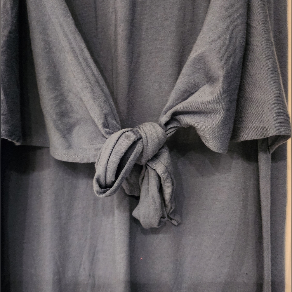Michael Stars Solange tie waist jersey maxi dress in pebble Blue - Picture 8 of 11